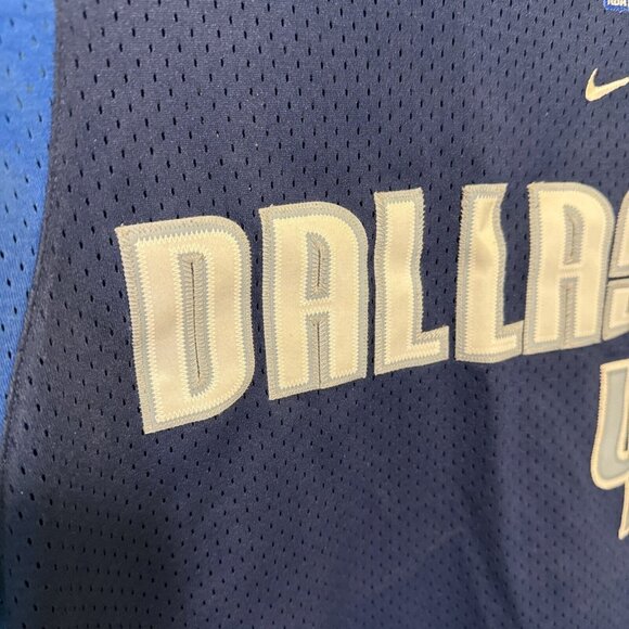 Dallas Mavericks Nike Finley #4 Jersey XL - Picture 3 of 13